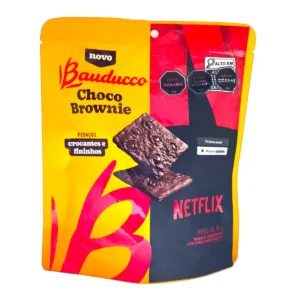 Pack de Choco Brownie Bauducco edición especial Netflix 80g, trozos de brownie crocantes y finitos con gotas de chocolate, disponible en Salto Uruguay.