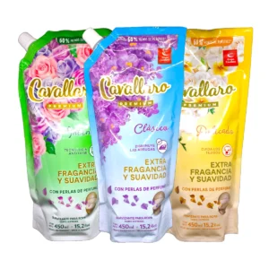 Set de tres envases doypack de Suavizante CAVALLARO 450mL en sus variedades Intenso, Clásico y Delicado.